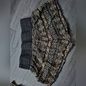 Aztec Shorts size Med